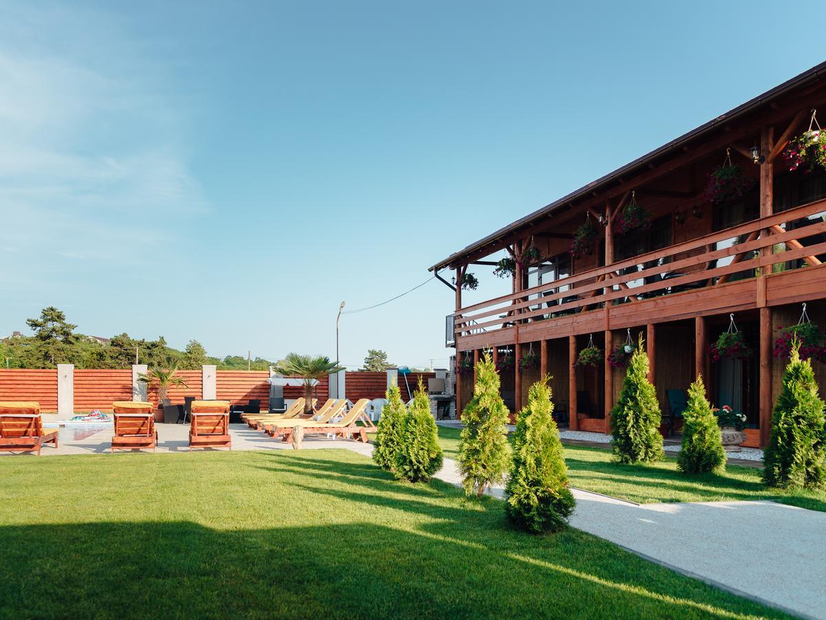 Отель Casa David Турда Экстерьер фото